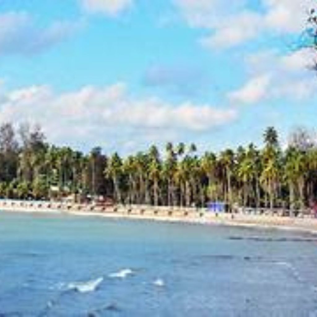 Full Day City Tour, Carbyns Cove Beach and Shopping Tour