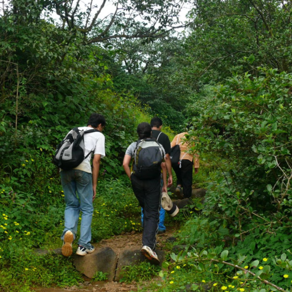 Trekking to Munda Pahad, Chidiatapu